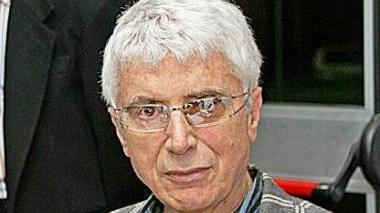 Il cantautore Don Backy che ha composto la canzone ufficiale 2011 e la maschera Gao-Gà; sotto, Lambertucci