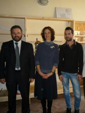 Il sindaco, da sinistra con una rappresentante della universit&agrave; e Cucini 