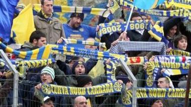 La curva dei tifosi azzurri