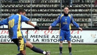 Gaeta in gol sotto gli occhi di Pera nella gara interna con il Poggibonsi