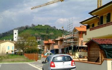Cantieri per nuove abitazioni a Porcari (Vip)       
