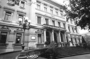 Il municipio di viale Verdi: per i dipendenti un servizio di consulenza 