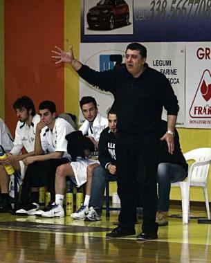 Coach Baldini pretende una prova dorgoglio dai suoi giocatori 