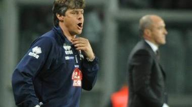 <b>MISTER</b> Michele Serena e in secondo piano Franco Lerda A destra Immobile stacca di testa