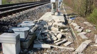 Il punto della ferrovia dove l’uomo stava rubando il rame