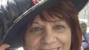 Cara Giovina, dopo tanti anni di duro lavoro hai raggiunto il traguardo della pensione. Mille auguri ...