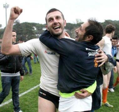 <b>COPPIA DATTACCO.</b> Labbraccio tra Lisi e Stefanelli al Forte 
