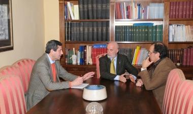 Il dott. Quiriconi (al centro) e il dott. Volpe durante lintervista 