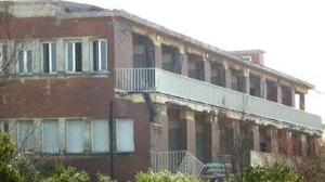 Gli imprenditori dicono "no" al centro d'accoglienza a Calambrone