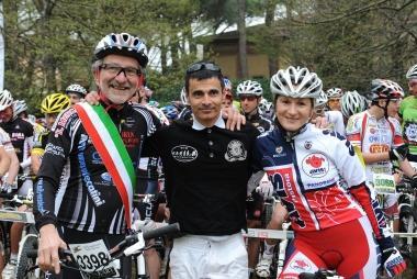 A sinistra il sindaco Bellandi 