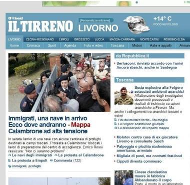 Sotto: il sito web del Tirreno. A destra: la vignetta di Tommy e Claudio 