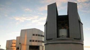 <b>IL TELESCOPIO </b>progettato da Capaccioli e i “fratelli” gestiti dall’Eso