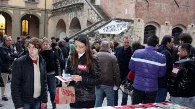 Uno sciopero di precari (archivio) e via Veneto