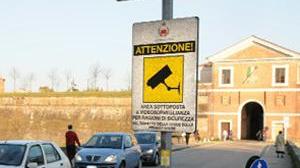 I varchi rimangono accesi, ma si chiede l'annullamento delle multe
