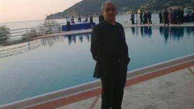 Tanti auguri a Marcellino. Oggi una persona importante compie 50 Anni. Auguri a babbo Marcellino da Elisa, ...