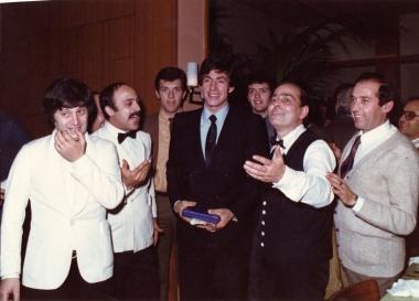 Lo staff del Capriolo con Francesco Moser negli anni 70 