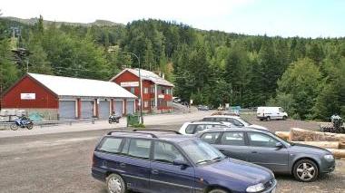 Il parcheggio in località Casa cantoniera-Casotto Ovovia