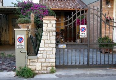 Passi carrabili, c'è da pagare