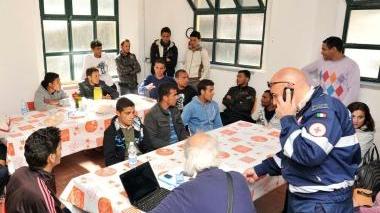 I primi 14 migranti a Campiglia Oggi a San Vincenzo attesi nuovi arrivi