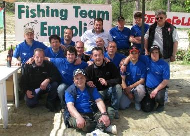 Il gruppo di amici che ha dato vita al Fishing Team di Empoli 
