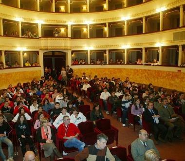 La platea del teatro Pacini di Pescia 