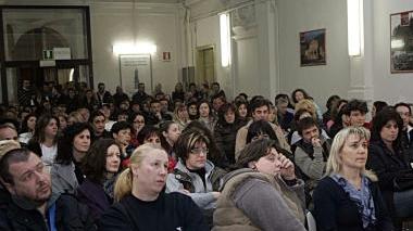 I genitori presenti alla riunione martedì sera e il sindaco Rinaldo Vanni
