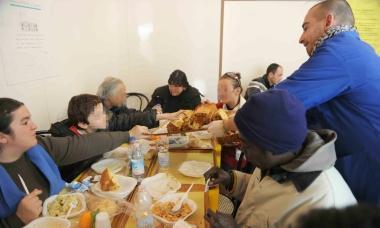 Sos dalla mensa dei poveri, «Il cibo non basta più»