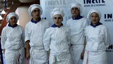 Due gruppi degli studenti del Mattei premiati