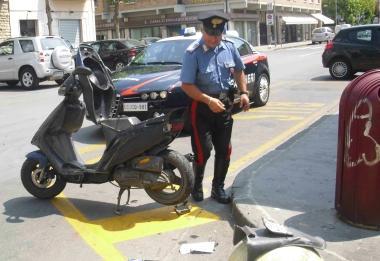 I carabinieri su un incidente con lo scooter