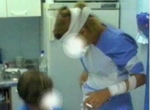 Foto choc in rianimazione: solidarietà agli accusati