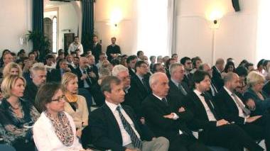 La sala del Pasquini gremita