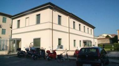 Gli uffici della Gesam nella foto in alto