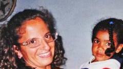 Martina Bardelli con una bambina del Mozambico