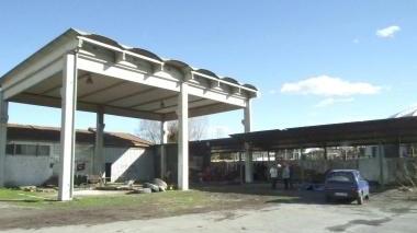 L’area dietro al palazzetto dello sport