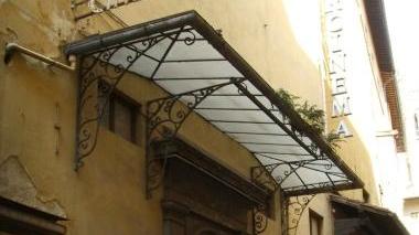 Il teatro Nazionale di Firenze chiuso ormai da anni Sotto l’ex ct della Nazionale Marcello Lippi