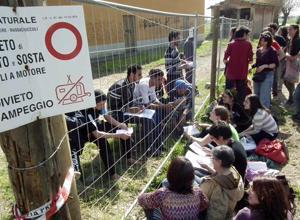 Profughi, via all'iter per il permesso temporaneo