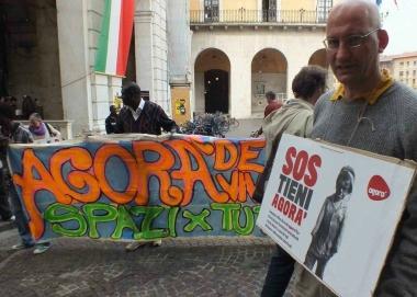 Agorà: presidio al Comune per scongiurare la chiusura