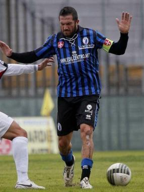 <b>LA GARA DI ANDATA. </b>Carparelli, autore del gol pisano 