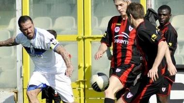 <b>FOGGIA-PISA. </b>Mischia in area pugliese