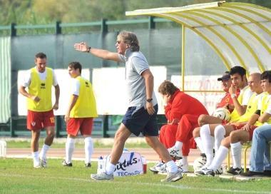 Mister Egidio Seghi ha buone ragioni per arrabbiarsi 