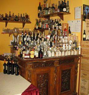 Furto di Brunello e champagne Sono i "ladri del sabato sera"