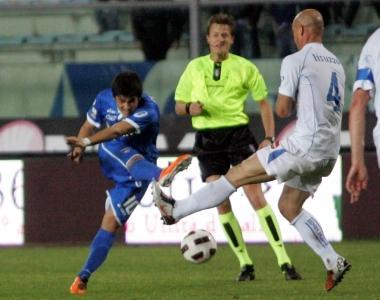 In altro da sinistra Forestieri, Soriano e Mori in azione con la maglia dellEmpoli. Sopra il presidente Fabrizio Corsi 