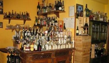 Ladri nell'agriturismo rubano Brunello e champagne