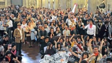 Mille ragazzi della diocesi col vescovo in cattedrale