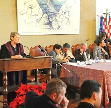 Cinque ore di dibattito in consiglio ma alla fine nessuna conclusione Non passa l'odg delle opposizioni
