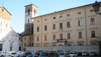 Il cadente Palazzo Tommasi in S. Maria Bianca