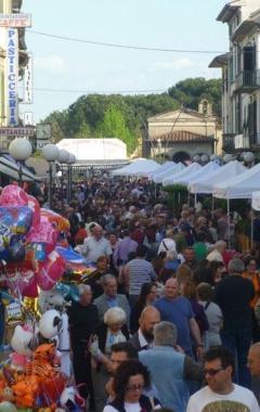 Altopascio, oltre 10mila presenze per "Francigena in fiore 2010"