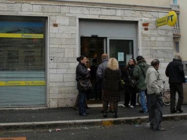 <b>RIVOLTA </b>Contro la chiusura delle Poste                   