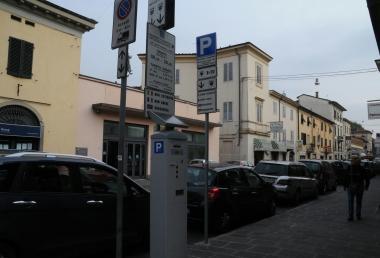 Lassessore Chiari e gli stalli a pagamento a Borgo Giannotti 