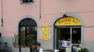 Razzia nella notte al bar Puccioni